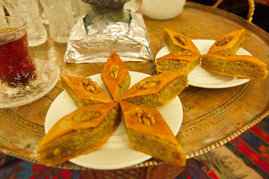 Top 9 Azerbaijani Desserts & Sweets